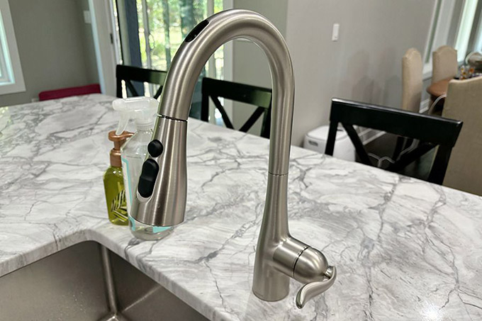 Modern Kitchen Design With Moen Faucet In One Handle Low Arc Pullout Kitchen Faucet